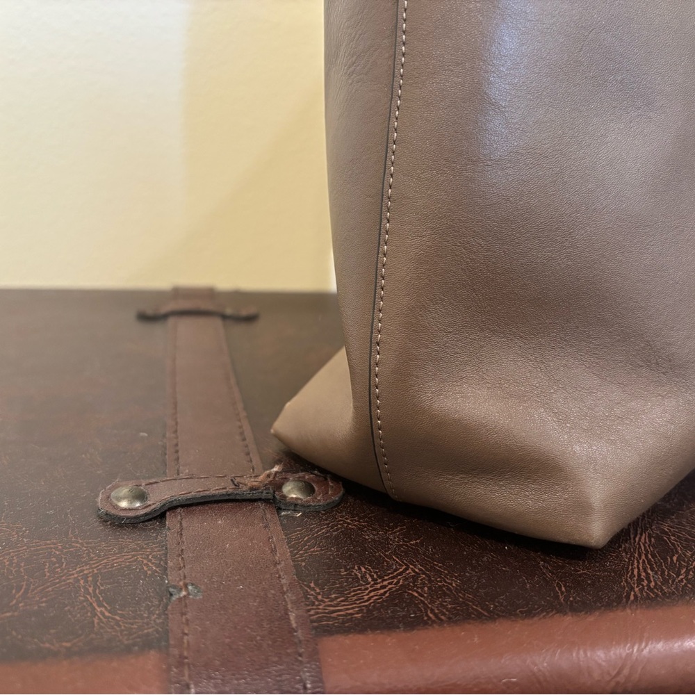 Coach Brooklyn 38 Hobo Bag - Dark Stone - Picture 3 of 6